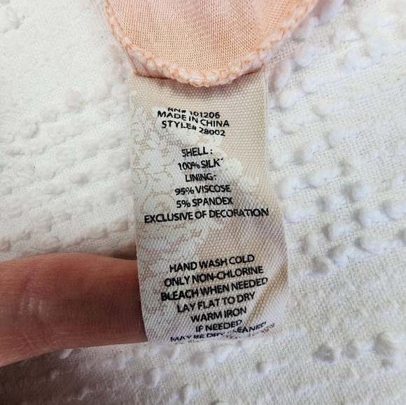 Soft Surroundings Silk Embroidered Sequin Peach Top Size Medium - Picture 7 of 8